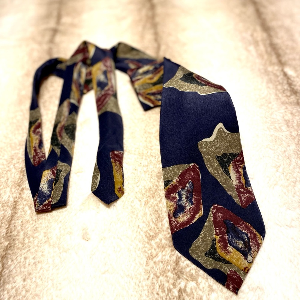Silk Tie dark blue classic elegant